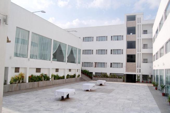 Alka Hotel Udaipur Bagian luar foto